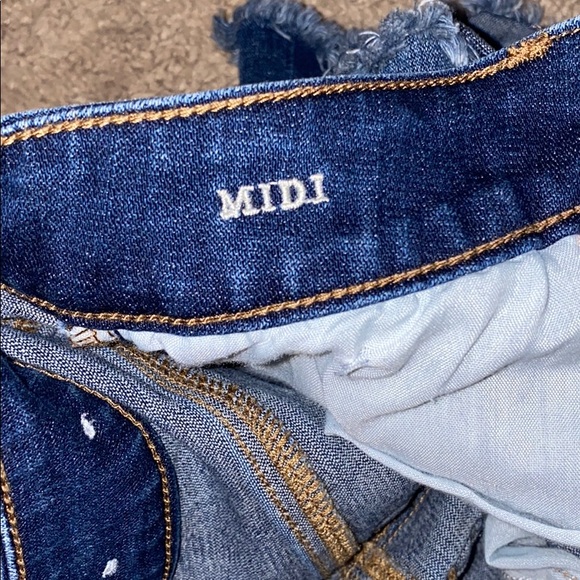 American Eagle Distressed Jean shorts - Picture 5 of 5